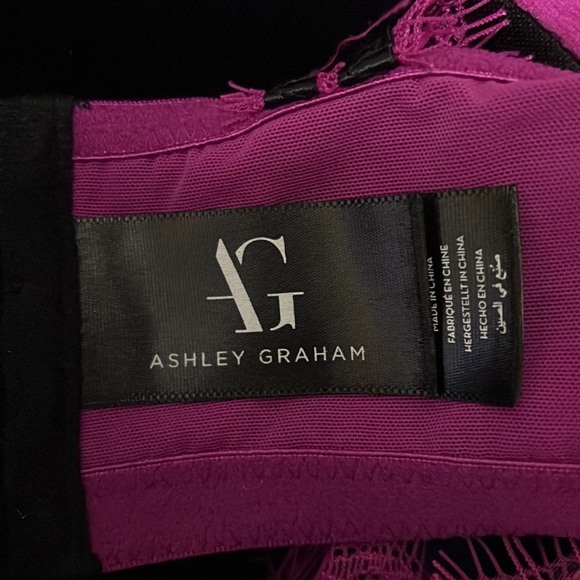 Ashley Graham Pink and Black Bra - Picture 5 of 6